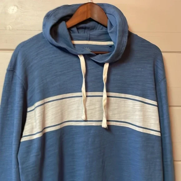Faherty Men’s Surf Stripe Slub Top Pullover Long Sleeve Hoodie
Blue Size XL.